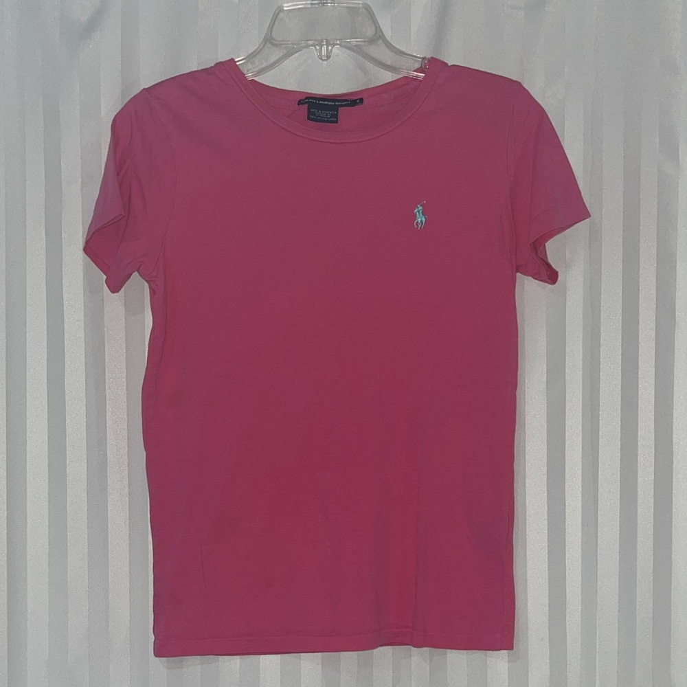 Ralph Lauren Sport Women’s Fuchsia Tee w/Classic Embroidered Logo in Blue